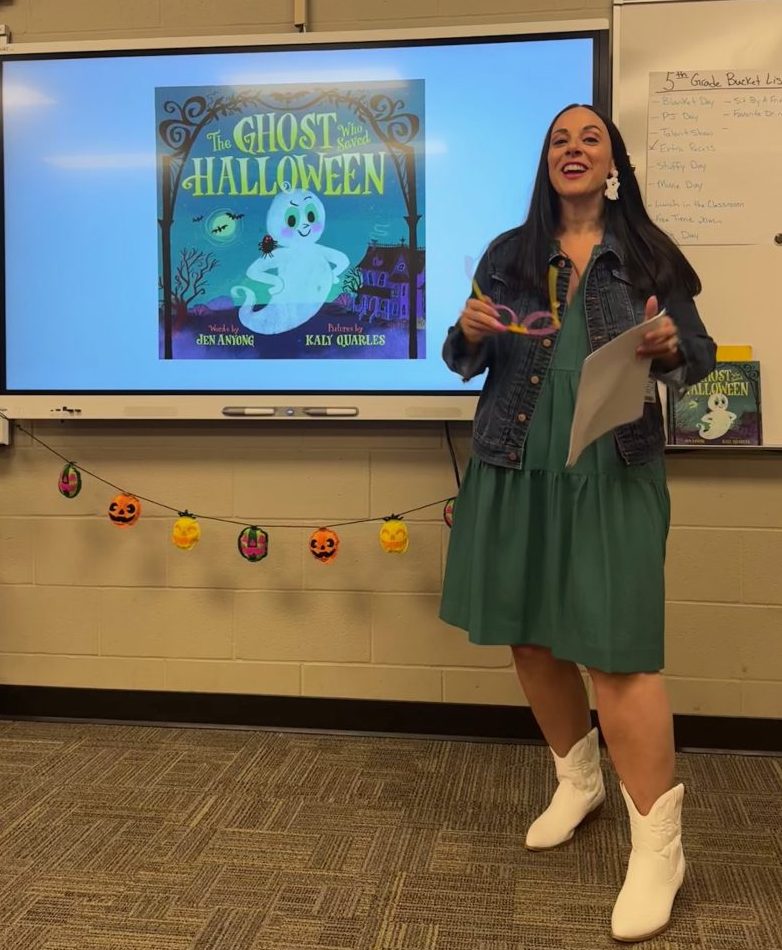 Jen presenting The Ghost Who Saved Halloween